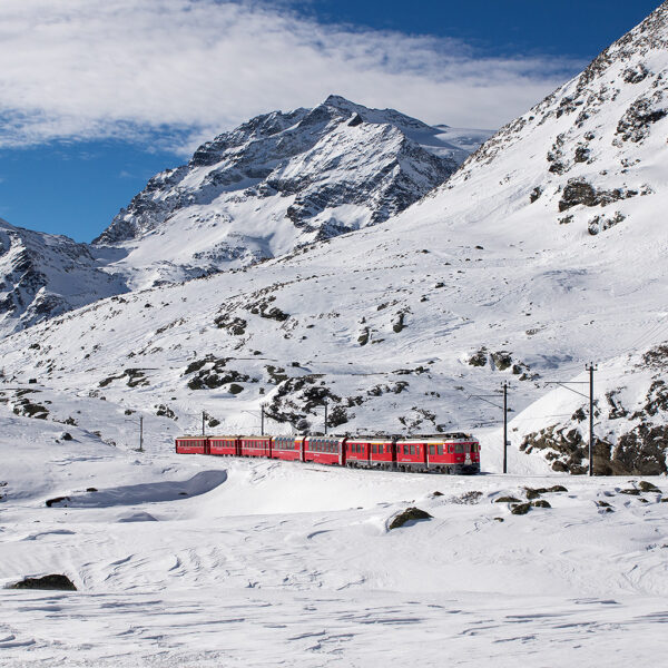 【観光列車】一番乗りたいのはどれ？スイス アルプスの絶景を走り抜ける「絶景列車」を調べてみた。